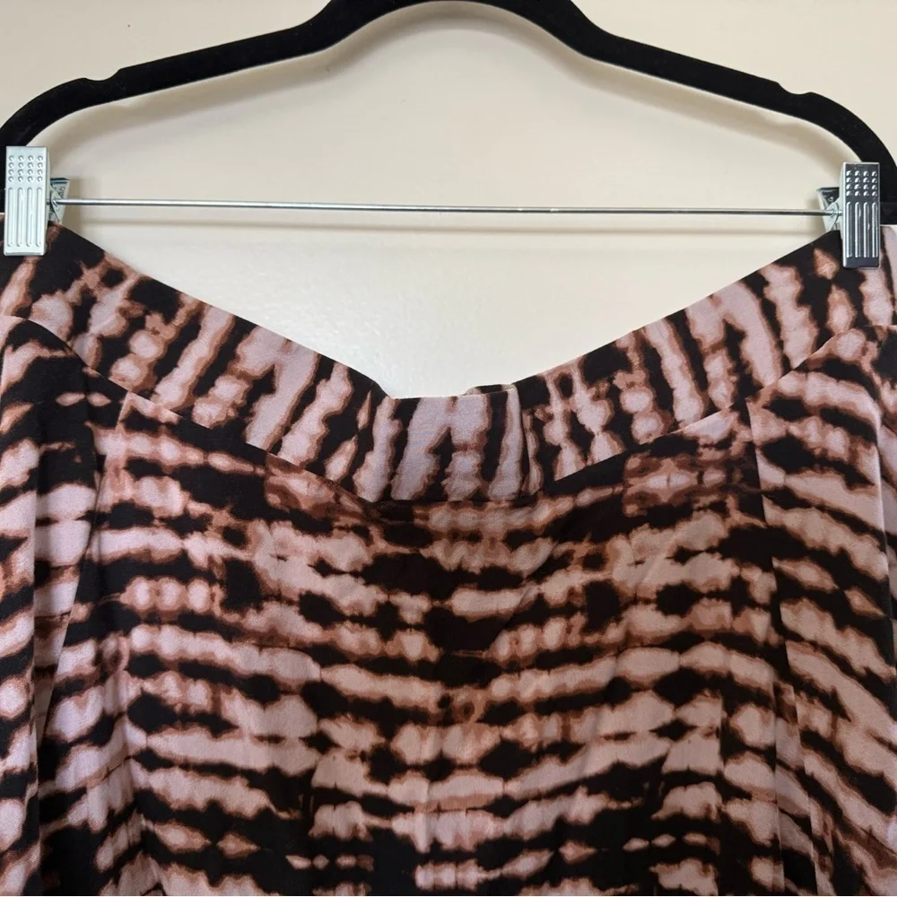 Torrid Challis Shark Bite Print Midi Skirt in Size 3